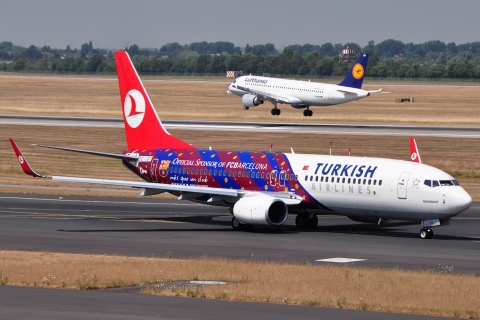 TC-JGY - 737-8F2(WL) - Turkish Airlines - DUS - 10-07-2010