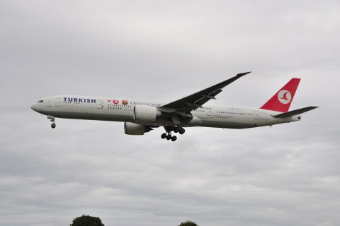 TC-JJB - 777-35R(ER) - Turkish Airlines - LHR - 29-08-2010