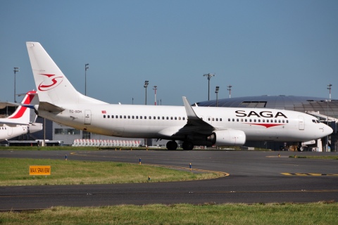 TC-SGH - 737-86J(WL) - Saga Airlines - CDG - 21-08-2010b
