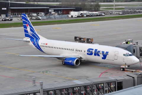 TC-SKB - 737-430 - Sky Airlines - ZRH - 10-04-2010