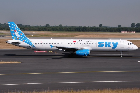 TC-SKL - A321-231 - Sky Airlines - DUS - 10-07-2010b