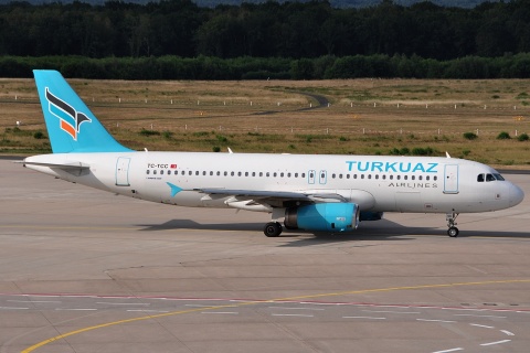 TC-TCC - A320-232 - Turkuaz Airlines - CGN - 10-07-2010c