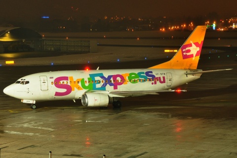 VP-BFM - 737-53A - SkyExpress - SZG - 11-01-2010