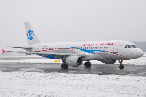 VQ-BCG - A320-214 - Vladivostok Air - SZG - 09-01-2010