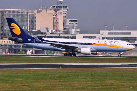 VT-JWN - A330-202 - Jet Airways - BRU - 23-04-2010