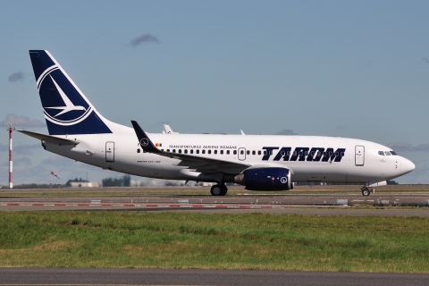 YR-BGI - 737-78J(WL) - Tarom - CDG - 21-08-2010