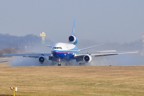Z-ALT - DC-10-30F - Avient Aviation - LGG - 20-01-2010b
