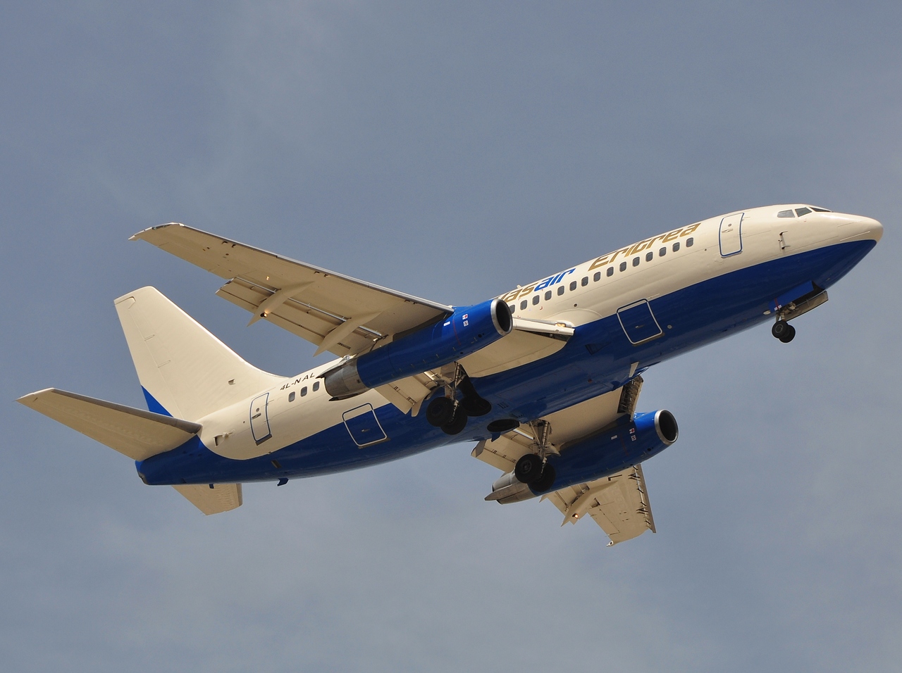 4L-NAL - 737-2Q8 - NasAir - DXB - 07-04-2011