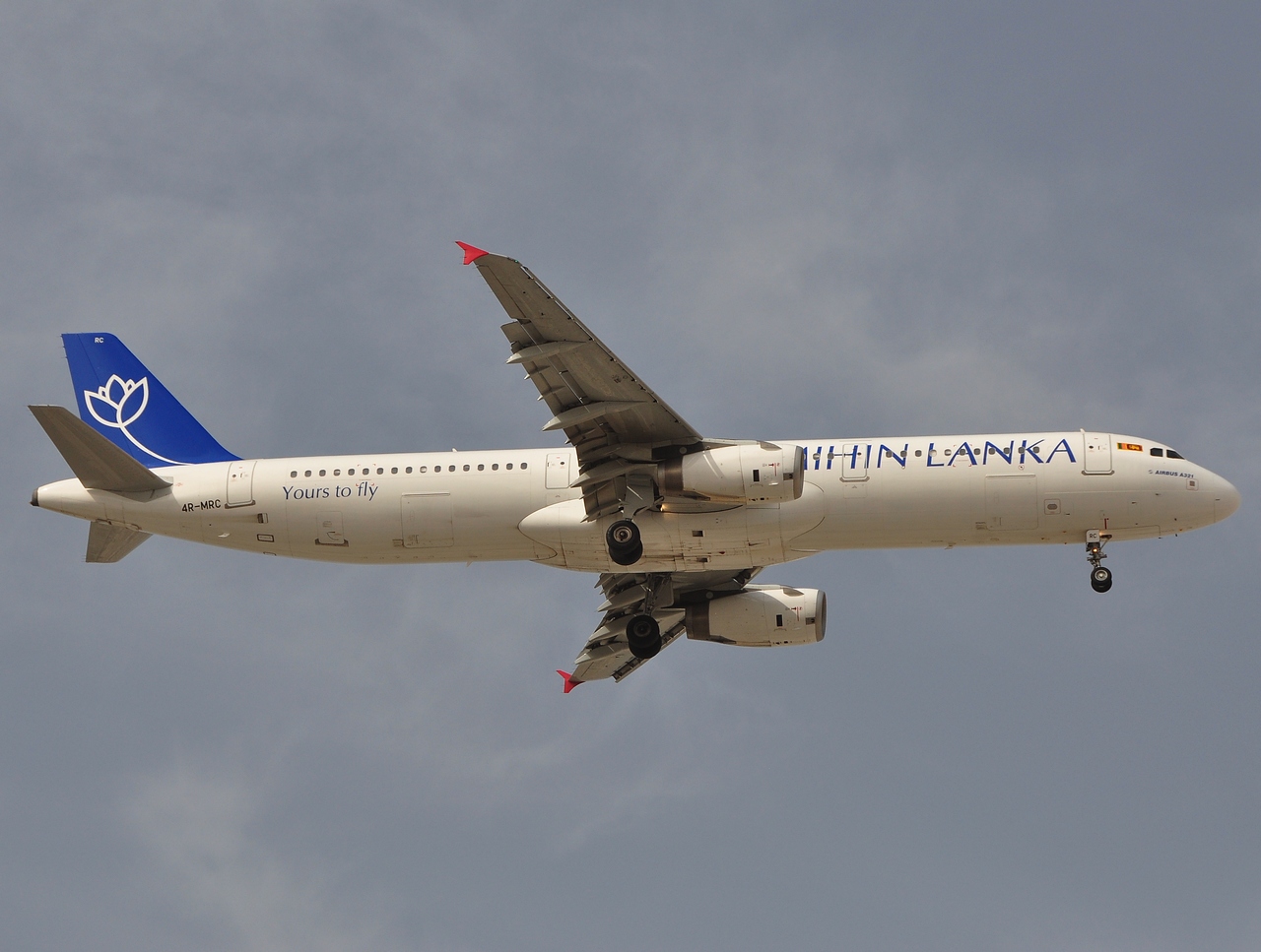 4R-MRC - A321-231 - Mihin Lanka - DXB - 07-04-2011