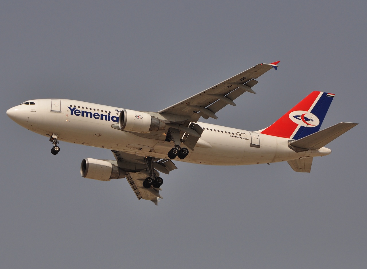 7O-ADR - A310-324 - Yemenia _ Yemen Airways - DXB - 03-04-2011