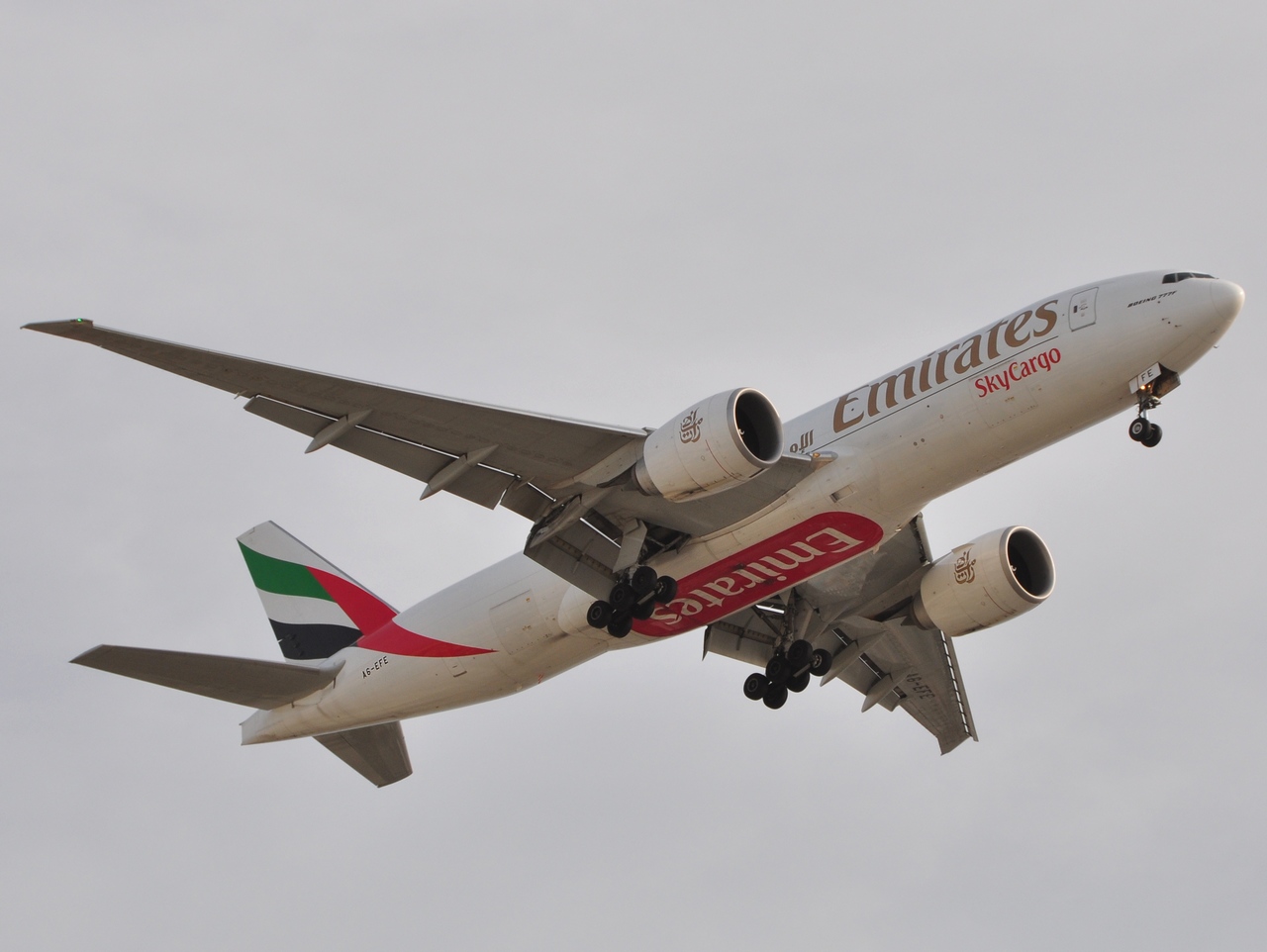 A6-EFE - 777-F1H - Emirates - DXB - 07-04-2011