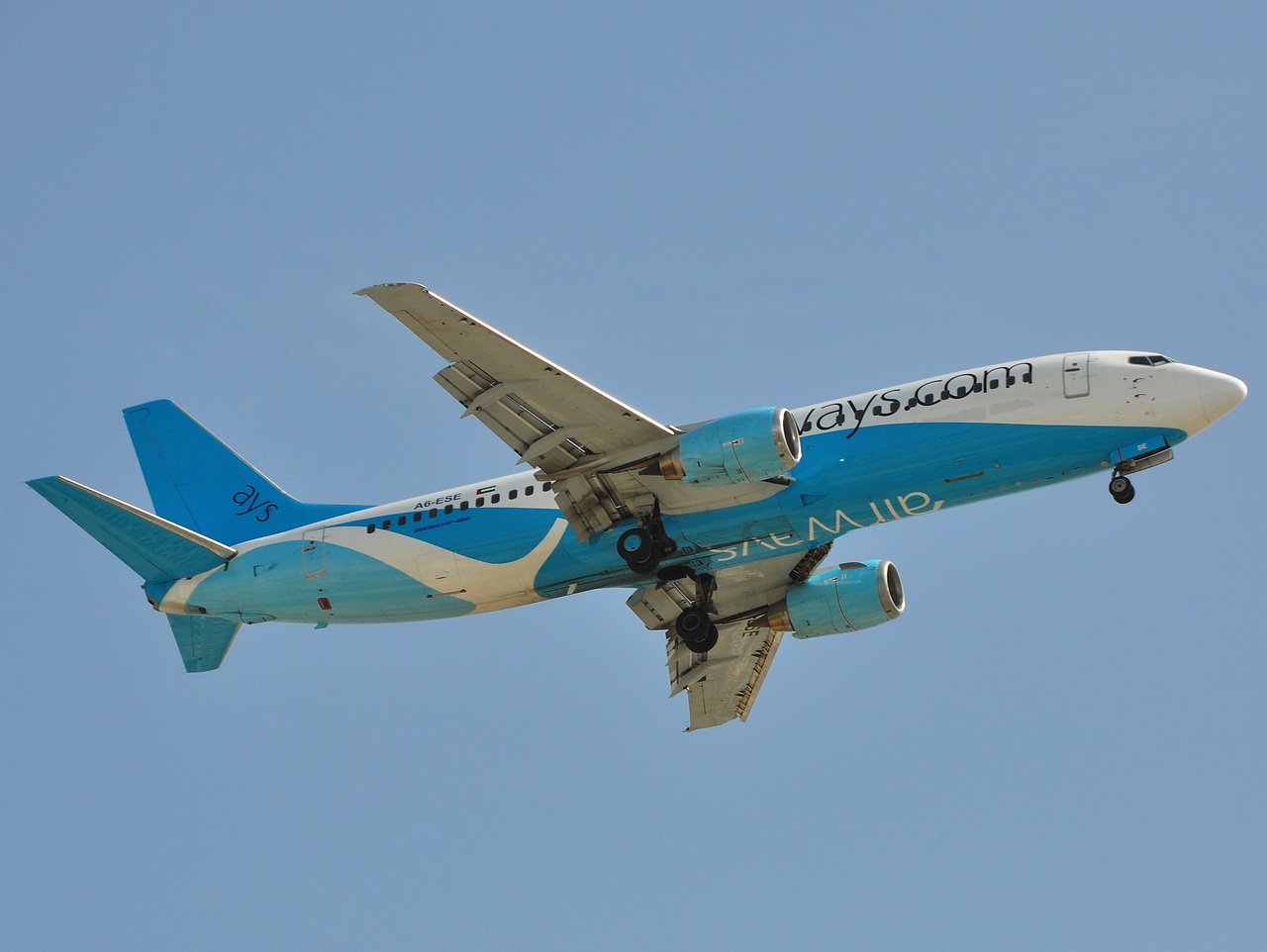 A6-ESE - 737-46J - Taban Airlines - DXB - 07-04-2011