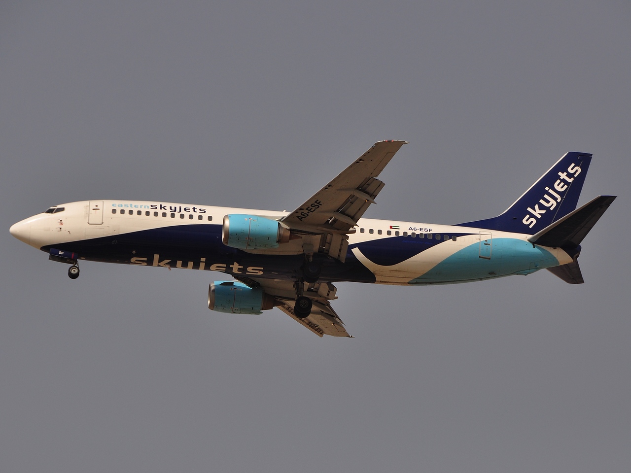 A6-ESF - 737-4Y0 - Eastern Sky Jets - DXB - 03-04-2011