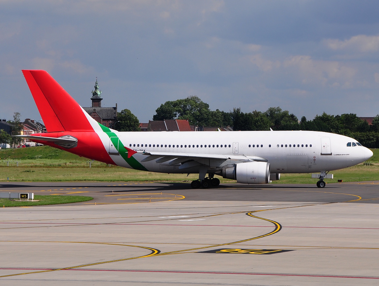 CS-TEX - A310-304 - Hi Fly - CRL - 01-07-2011