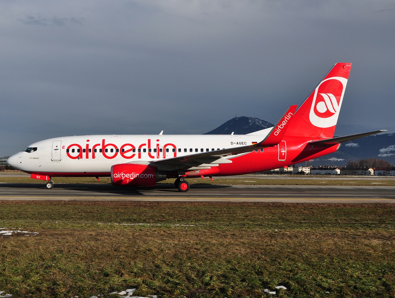 D-AGEC - 737-76J(WL) - Air Berlin - SZG - 08-01-2011