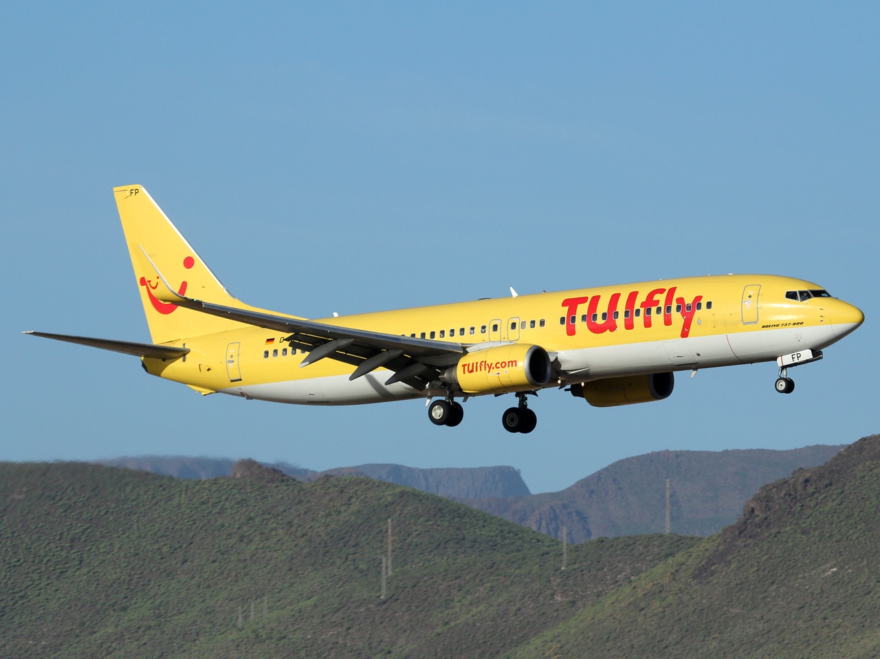 D-AHFP - 737-8K5(WL) - TUIfly - LPA - 18-02-2011