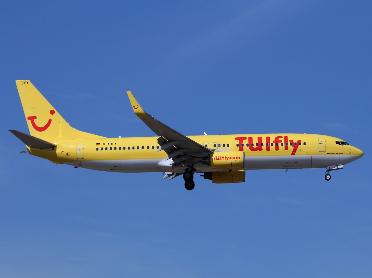 D-AHFY - 737-8K5(WL) - TUIfly - LPA - 19-02-2011