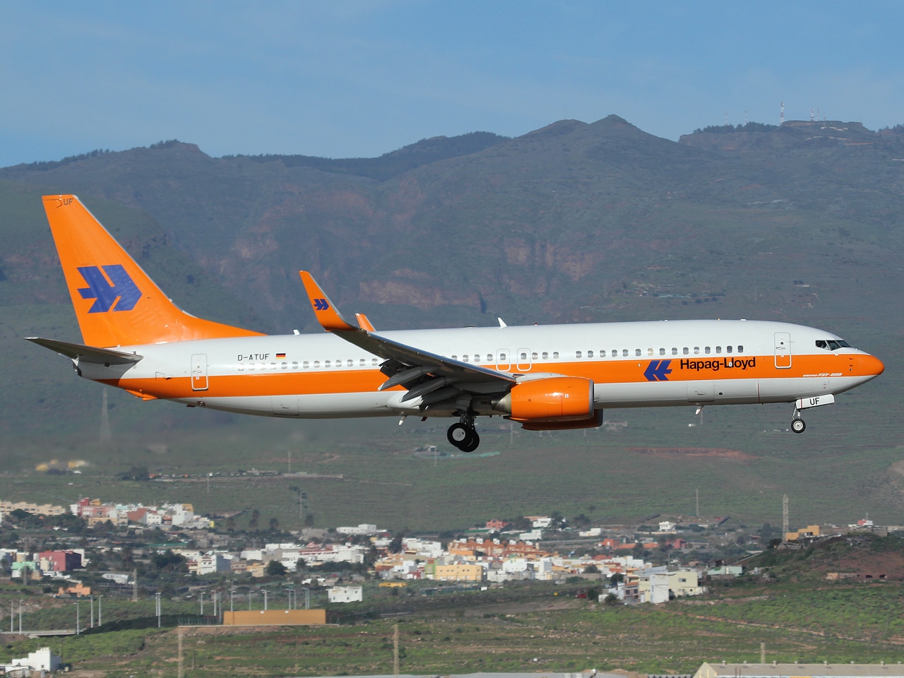 D-ATUF - 737-8K5(WL) - TUIfly - LPA - 18-02-2011b