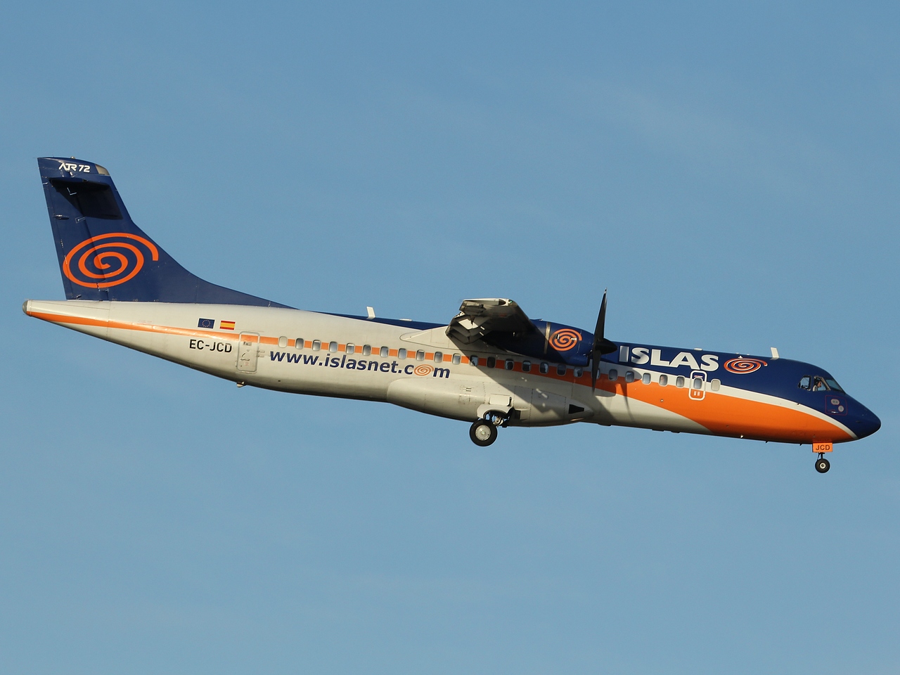 EC-JCD - ATR 72-202 - Islas Airways - LPA - 18-02-2011