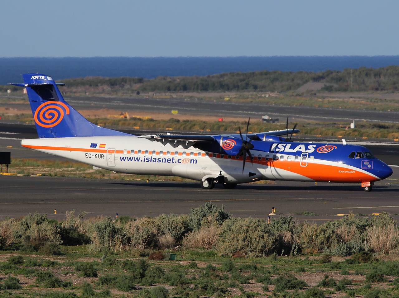 EC-KUR - ATR 72-500 (72-212A) - Islas Airways - LPA - 19-02-2011