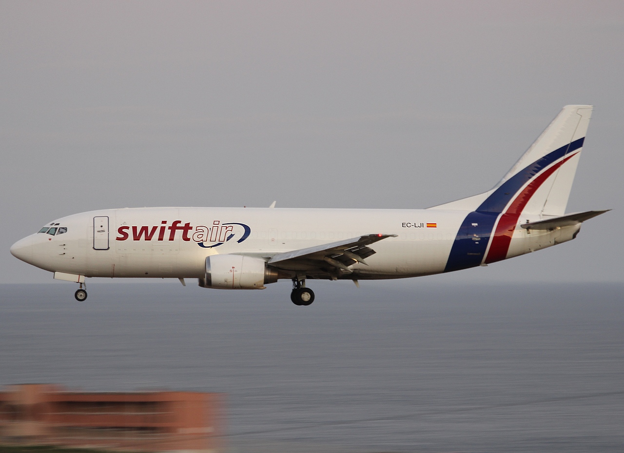 EC-LJI - 737-301 - Swiftair - LPA - 19-02-2011