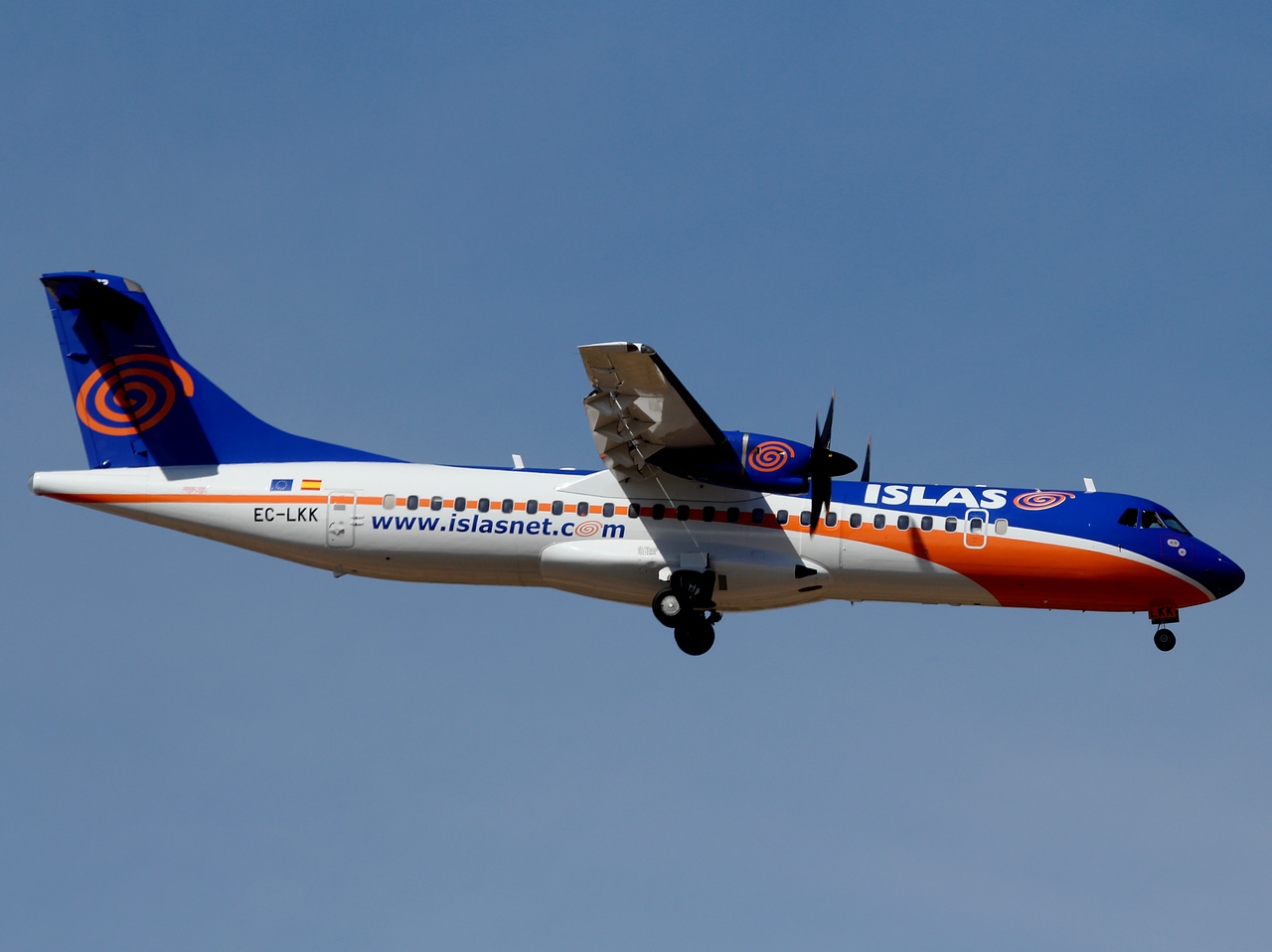 EC-LKK - ATR 72-212 - Islas Airways - LPA - 19-02-2011