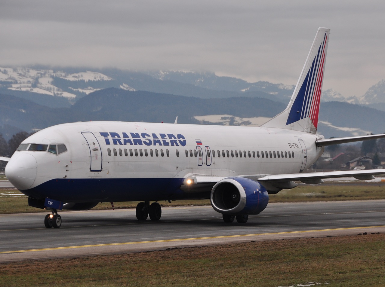 EI-CXK - 737-4S3 - Transaero Airlines - SZG - 08-01-2011