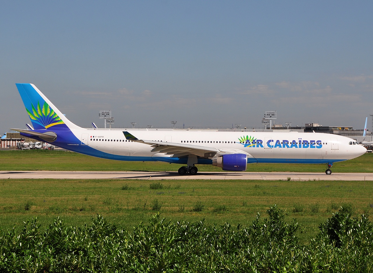 F-GOTO - A330-323 - Air Caraibes - ORY - 26-06-2011
