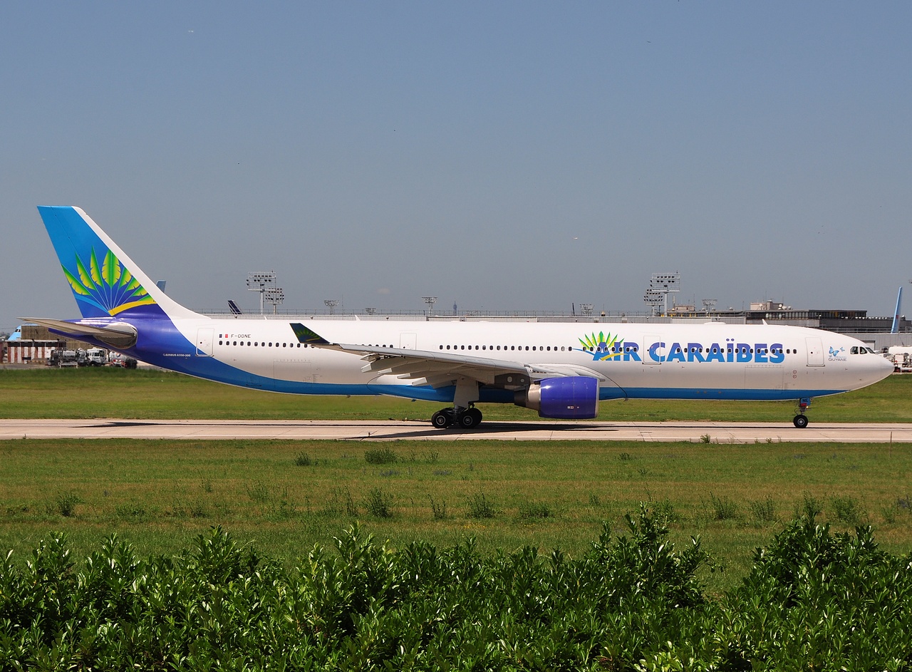 F-OONE - A330-323 - Air Caraibes - ORY - 26-06-2011