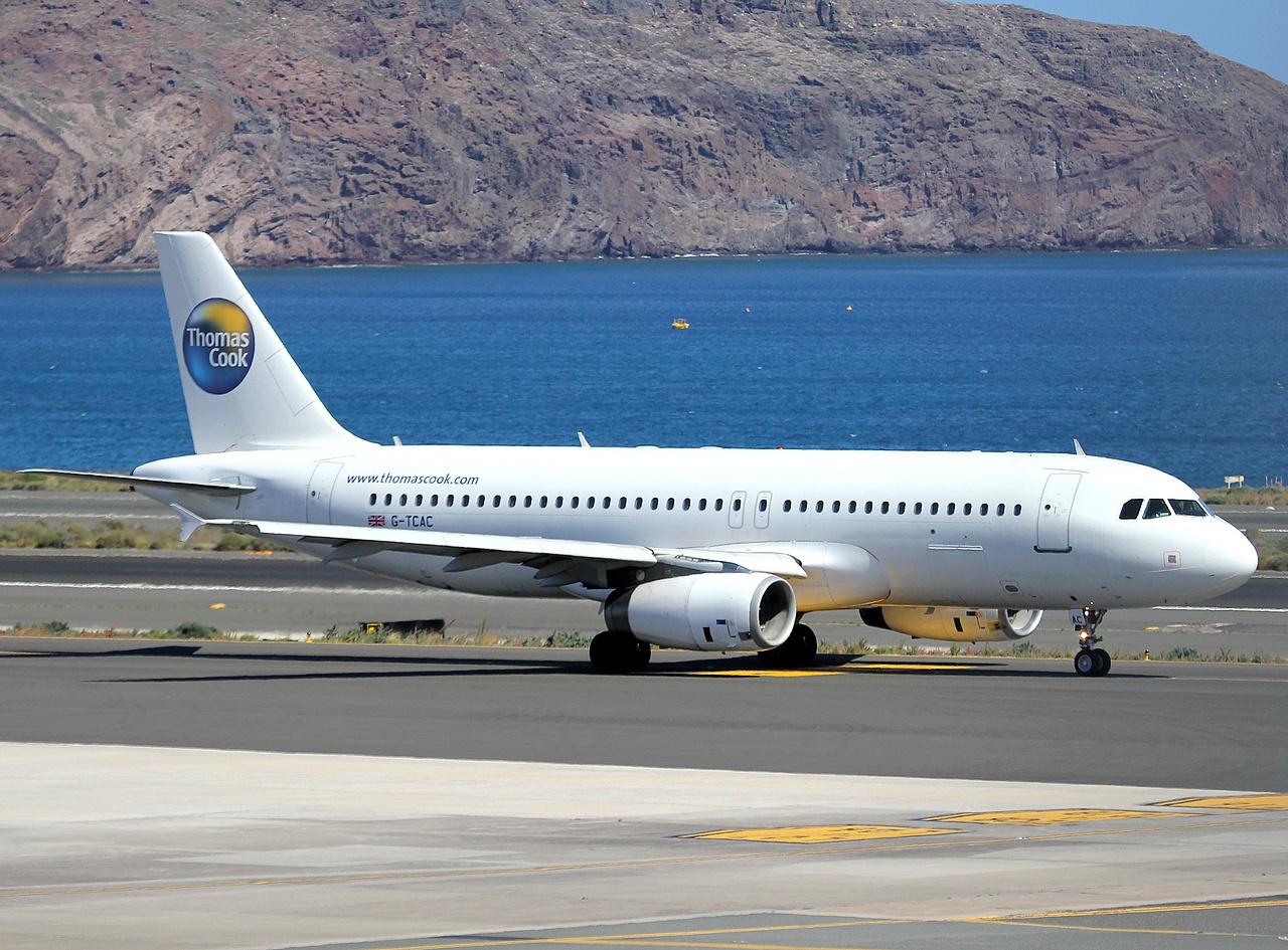 G-TCAC - A320-232 - Thomas Cook Airlines - LPA - 17-02-2011