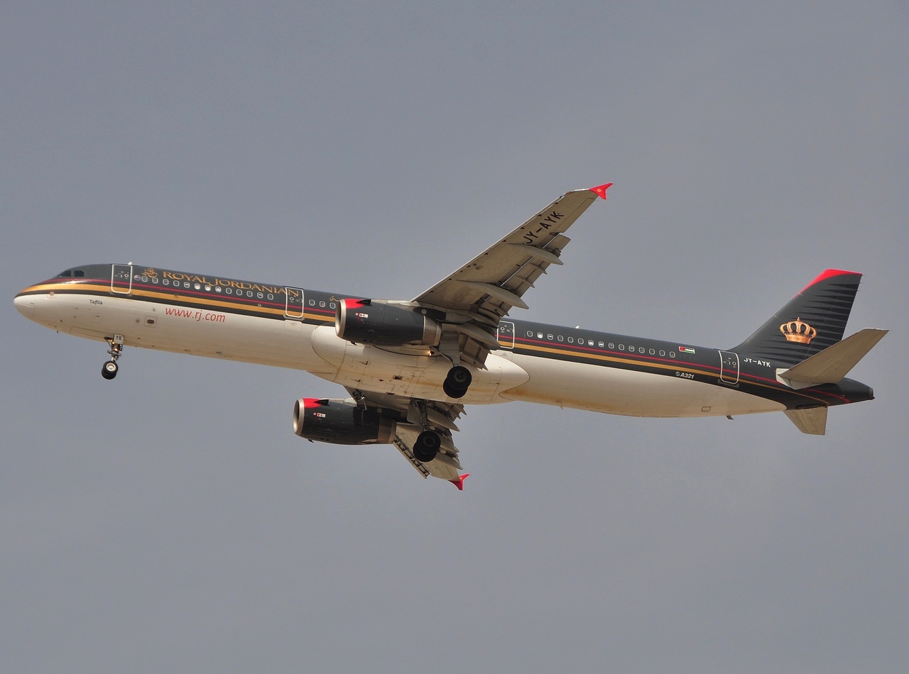 JY-AYK - A321-231 - Royal Jordanian - DXB - 03-04-2011