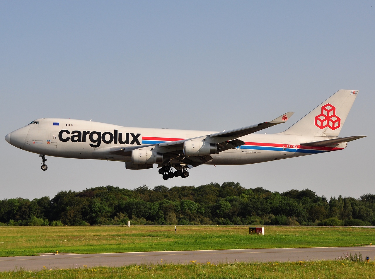 LX-VCV - 747-4R7F - Cargolux Airlines International - LUX - 28-06-2011