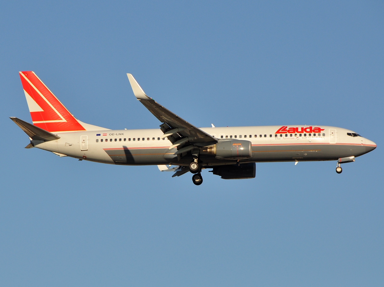 OE-LNK - 737-8Z9(WL) - Lauda Air - AYT - 27-08-2011