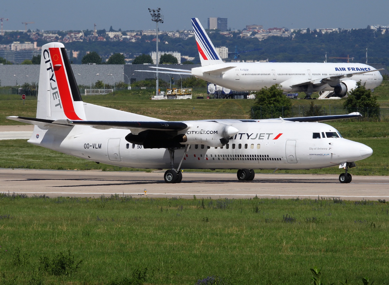 OO-VLM - Fokker 50 - Cityjet - ORY - 26-06-2011