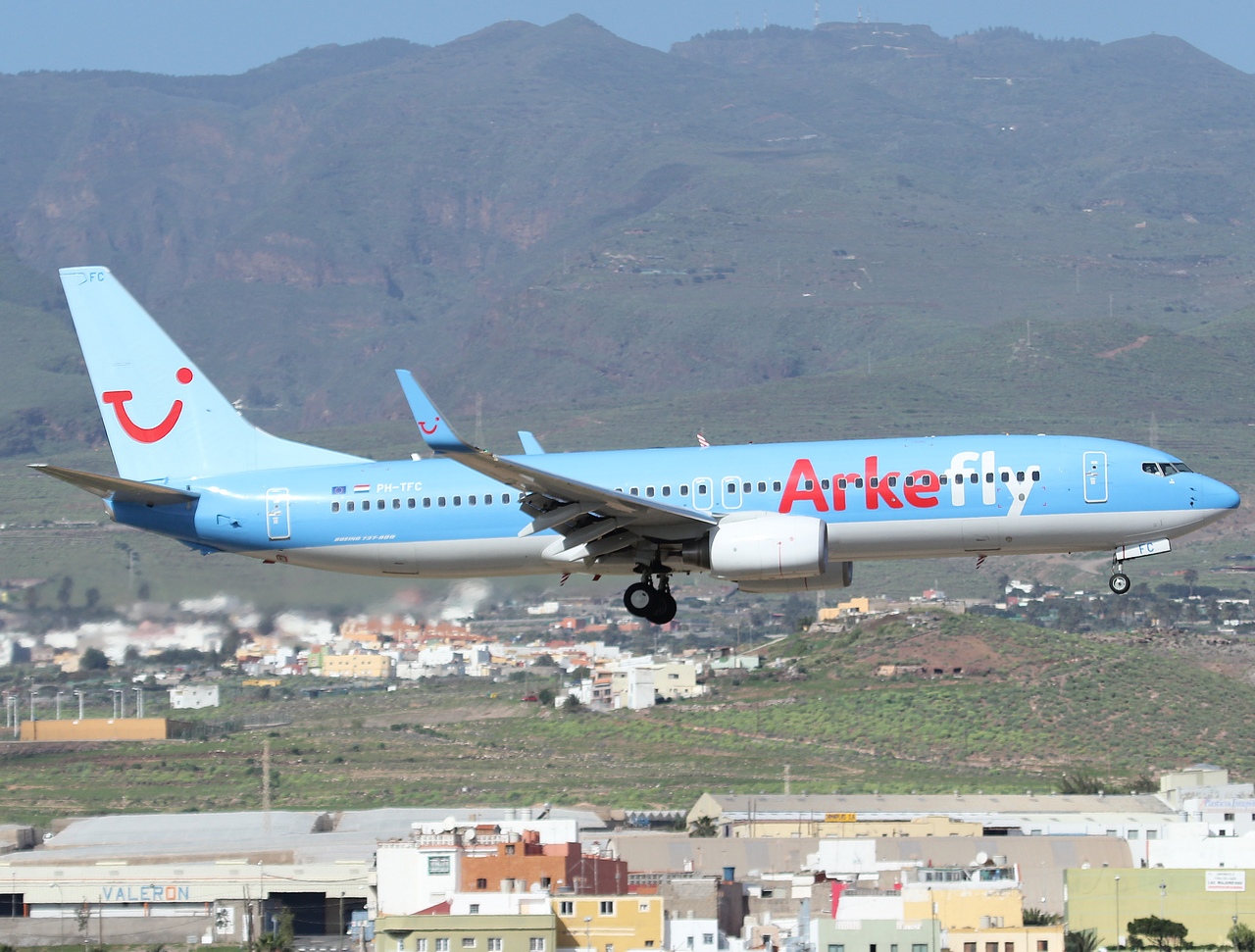 PH-TFC - 737-8K5(WL) - Arkefly - LPA - 18-02-2011