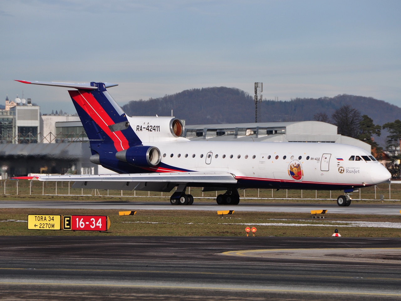 RA-42411 - Yakovlev Yak-42 - RusJet Aircompany - SZG - 09-01-2011