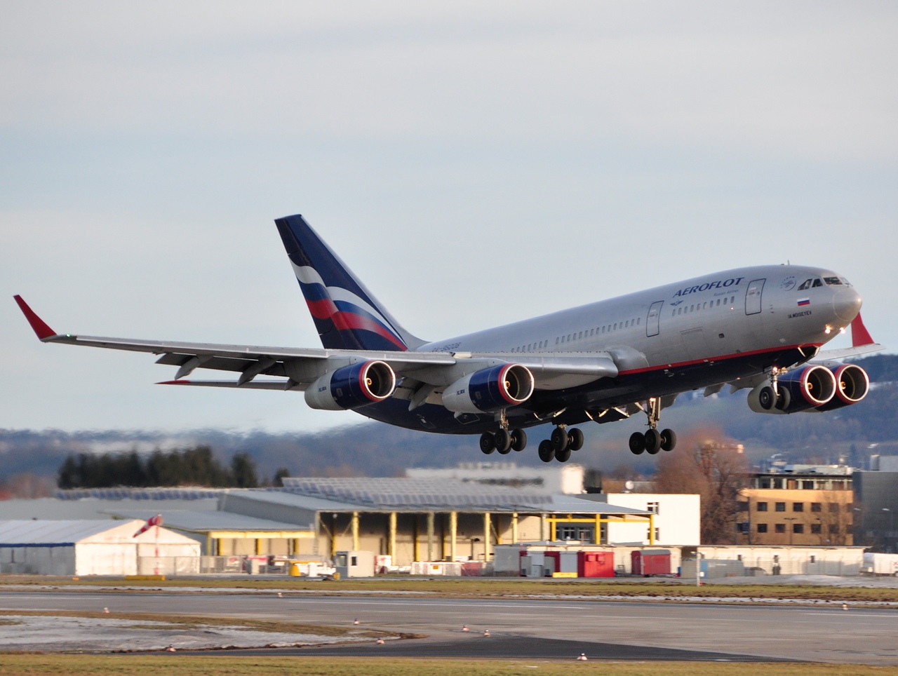 RA-96008 - Ilyushin Il-96-300 - Aeroflot _ Russian Airlines - SZG - 09-01-2011