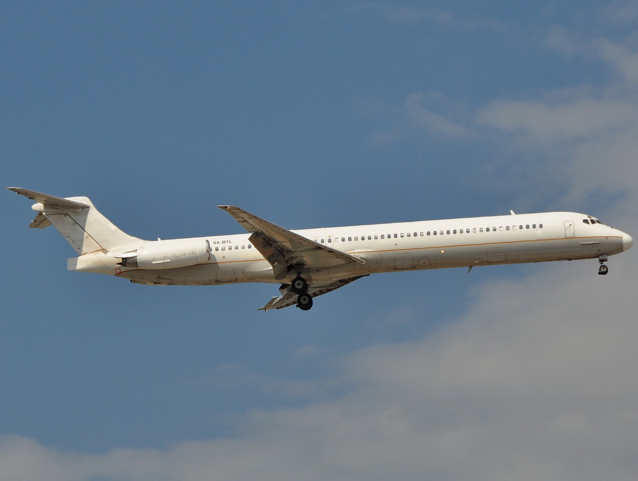 SX-BTL - MD-82 - Sky Wings - AYT - 30-08-2011