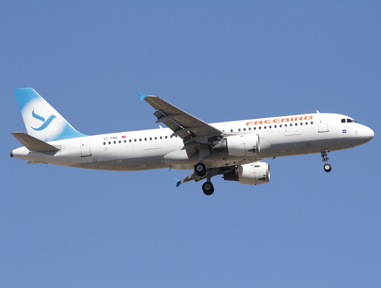 TC-FBE - A320-212 - Freebird Airlines - AYT - 27-08-2011