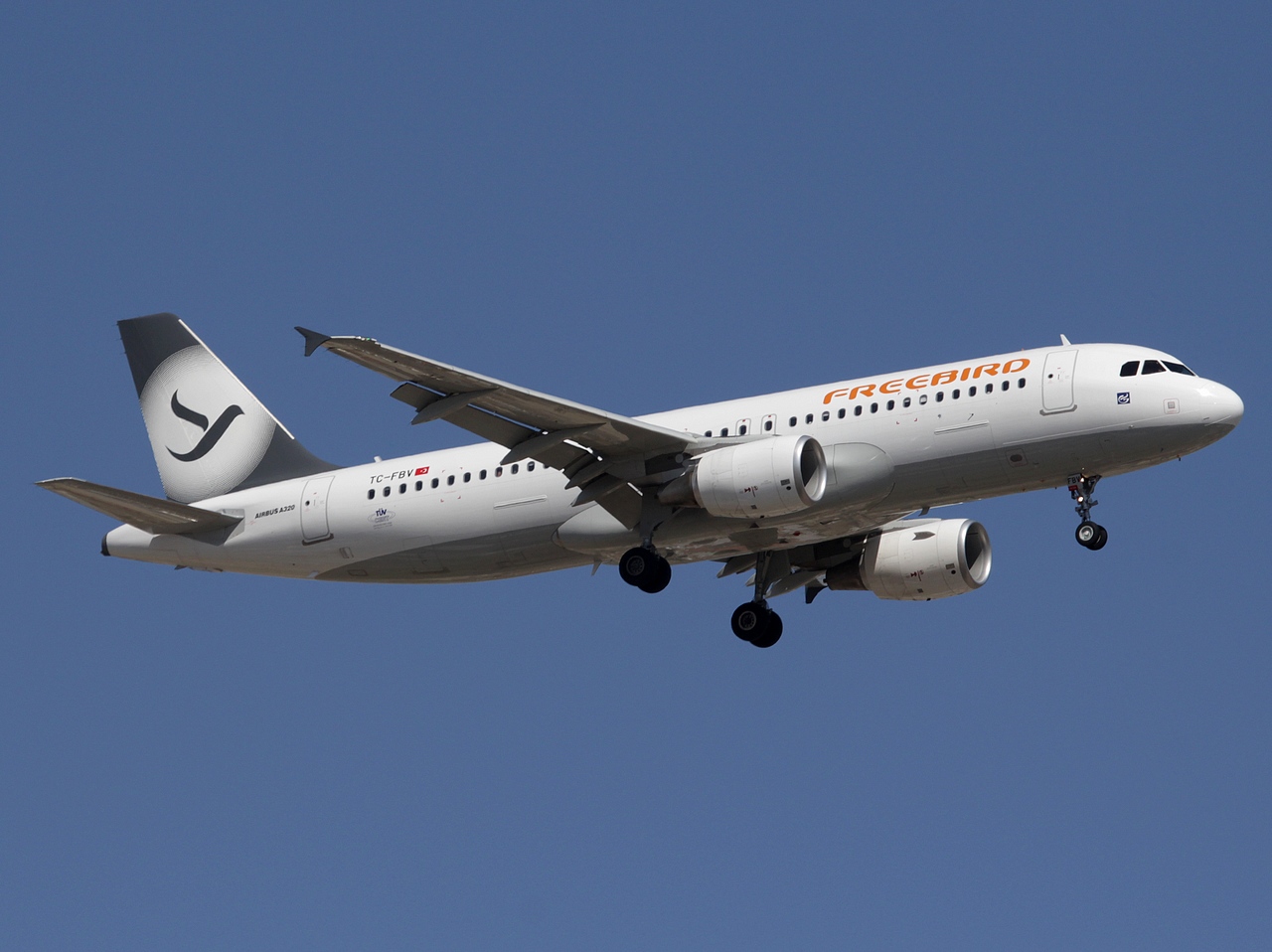 TC-FBV - A320-214 - Freebird - AYT - 27-08-2011