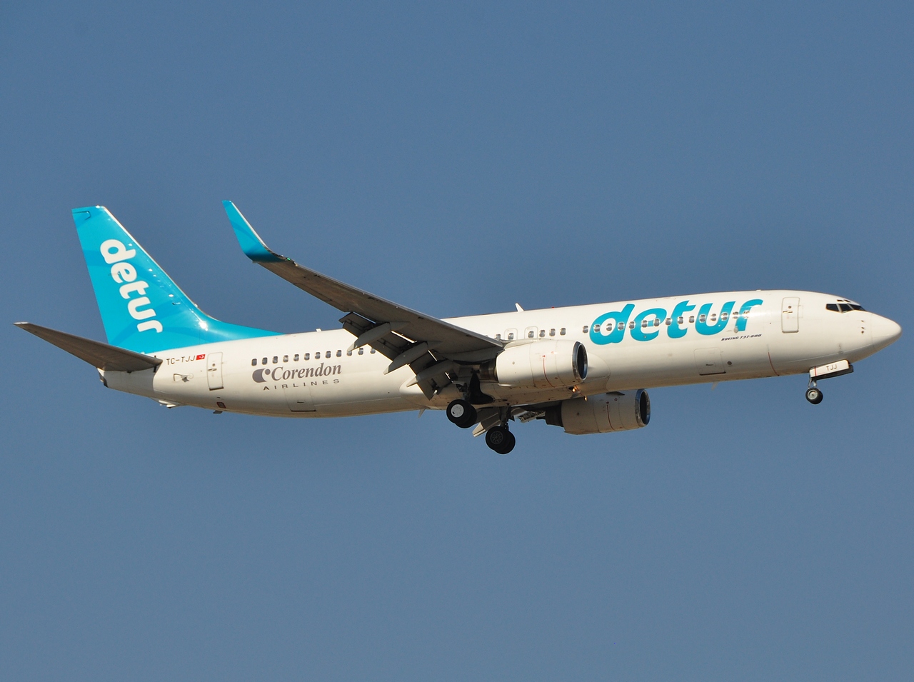 TC-TJJ - 737-8S3(WL) - Corendon Airlines - AYT - 28-08-2011