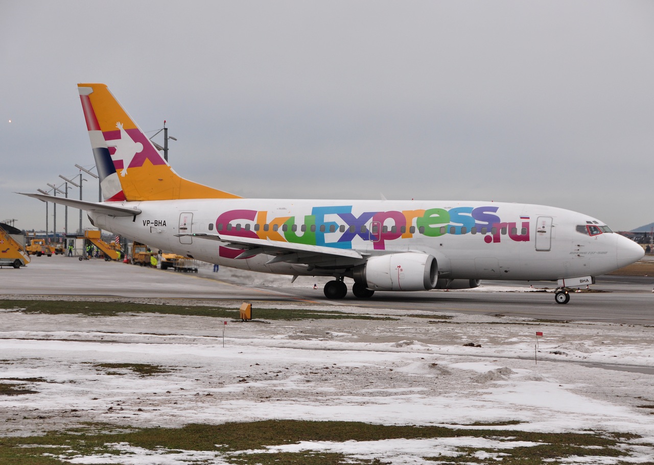 VP-BHA - 737-529 - SkyExpress - SZG - 08-01-2011
