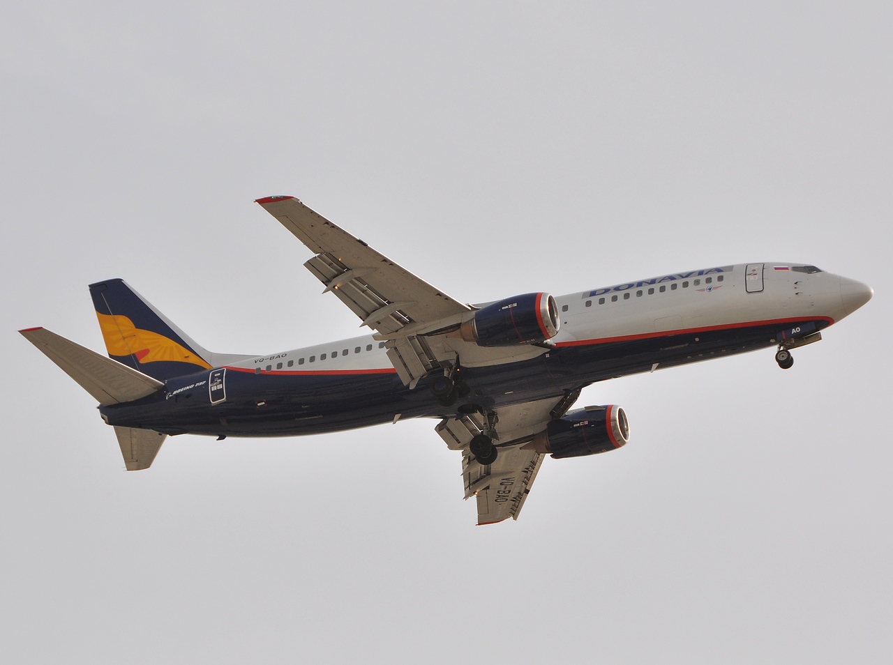 VQ-BAO - 737-4Q8 - Donavia - DXB - 05-04-2011