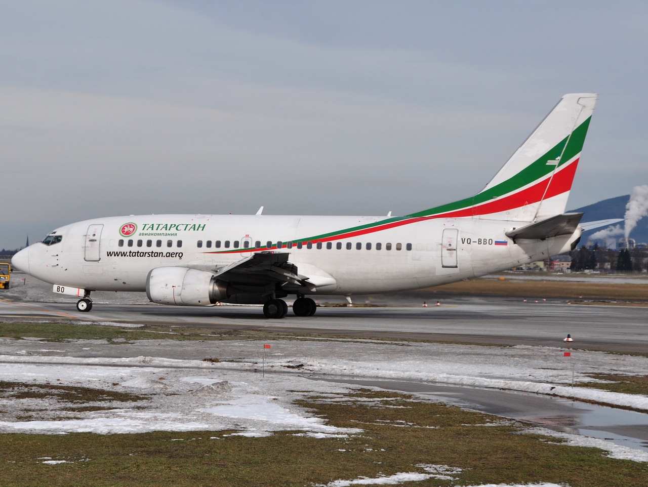 VQ-BBO - 737-548 - Tatarstan Airlines - SZG - 09-01-2011