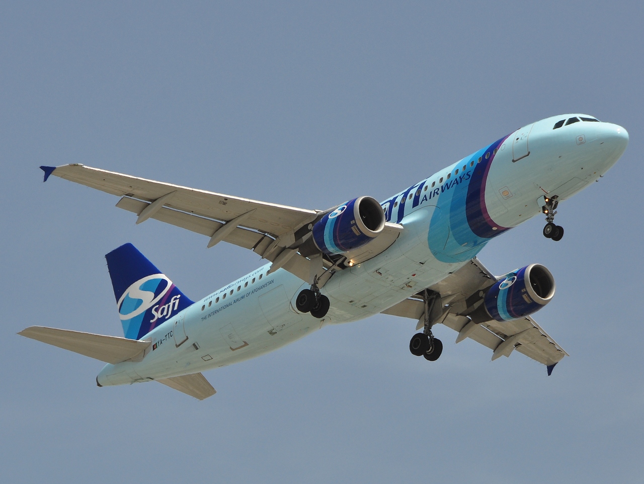 YA-TTC - A320-212 - Safi Airways - DXB - 08-04-2011