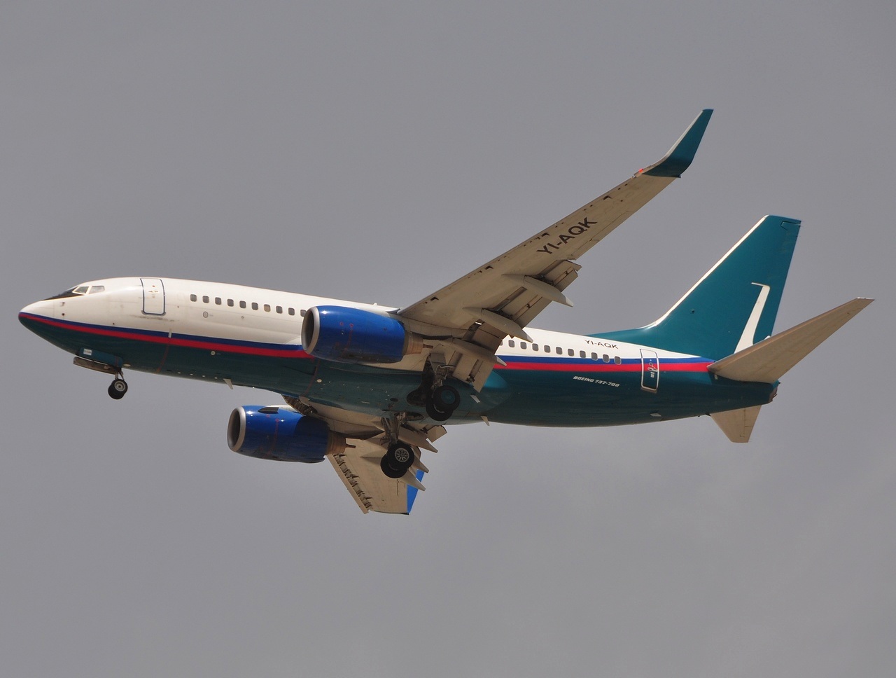 YI-AQK - 737-7BD(WL) - Iraqi Airways - DXB - 03-04-2011