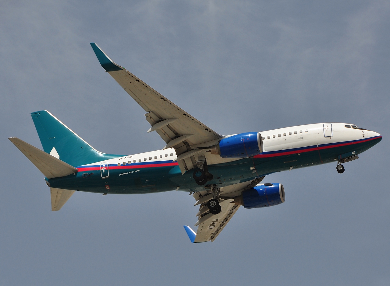 YI-AQK - 737-7BD(WL) - Iraqi Airways - DXB - 07-04-2011