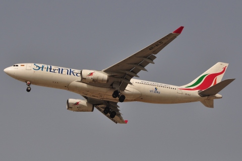 4R-ALD - A330-243 - SriLankan Airlines - DXB - 03-04-2011
