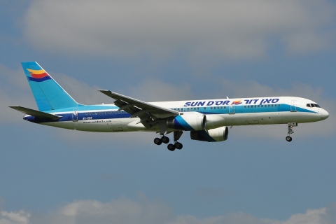 4X-EBT - 757-258 - Sun d'Or International Airlines - AMS - 04-07-2011