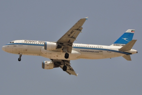 9K-AKC - A320-211 - Kuwait Airways - DXB - 03-04-2011